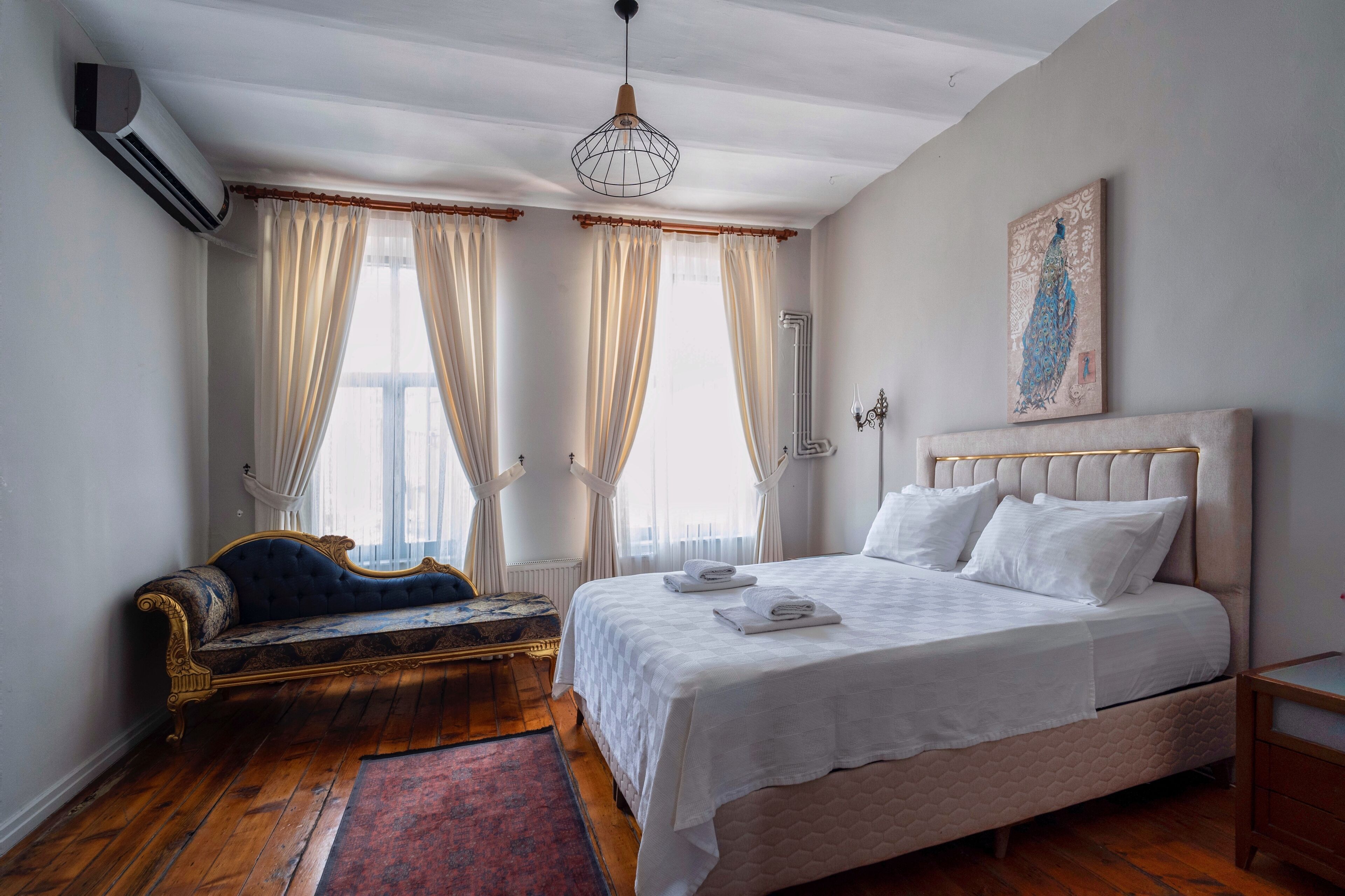 4 bedrooms, iron/ironing board, travel crib, WiFi