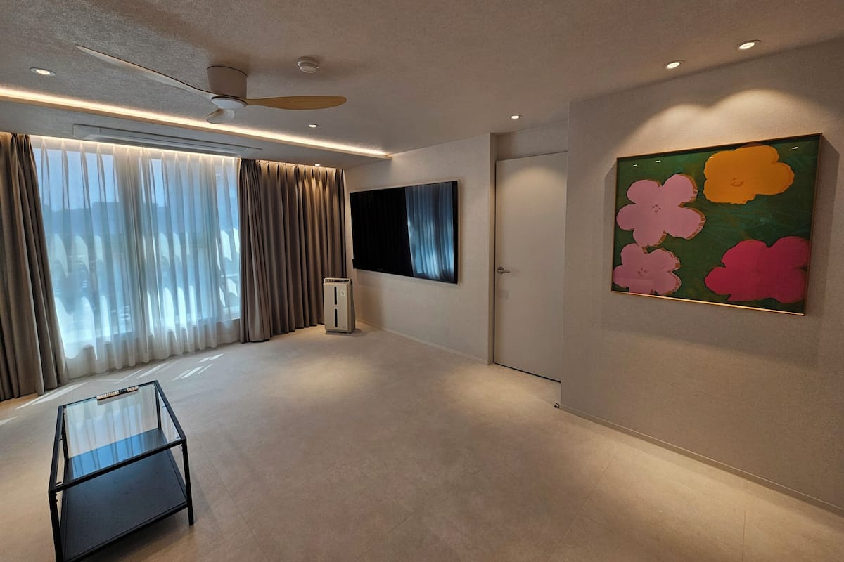 Family Suite | Living area | Heated floors