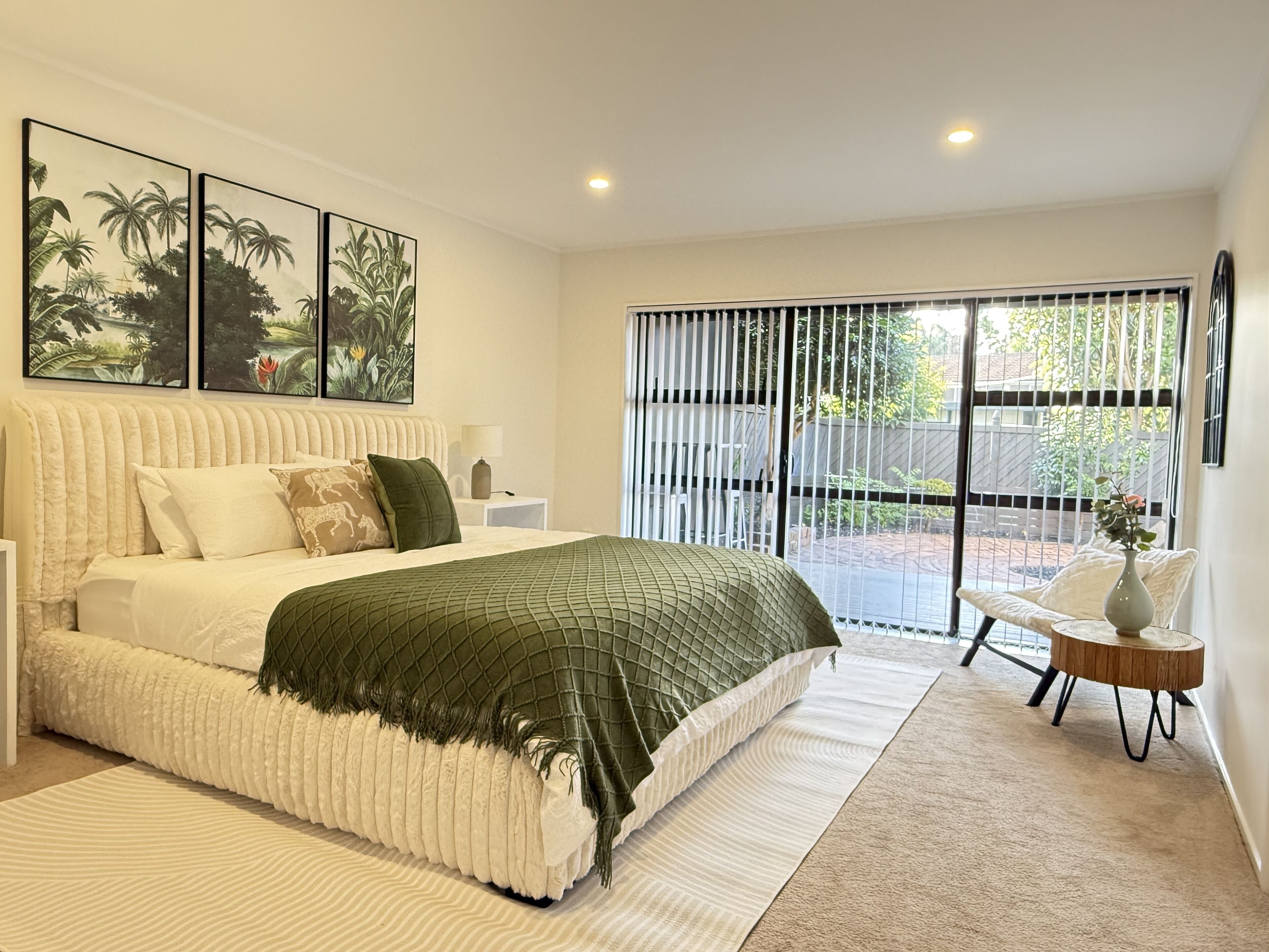 3 bedrooms, iron/ironing board, WiFi, bed sheets