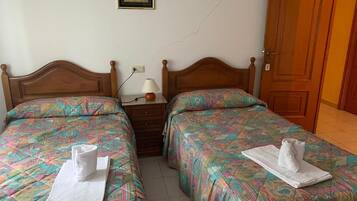 Room, 1 Bedroom, Smoking, Patio | 1 bedroom