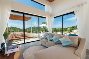 1 Bedroom Garden View Pool Villa | Living area