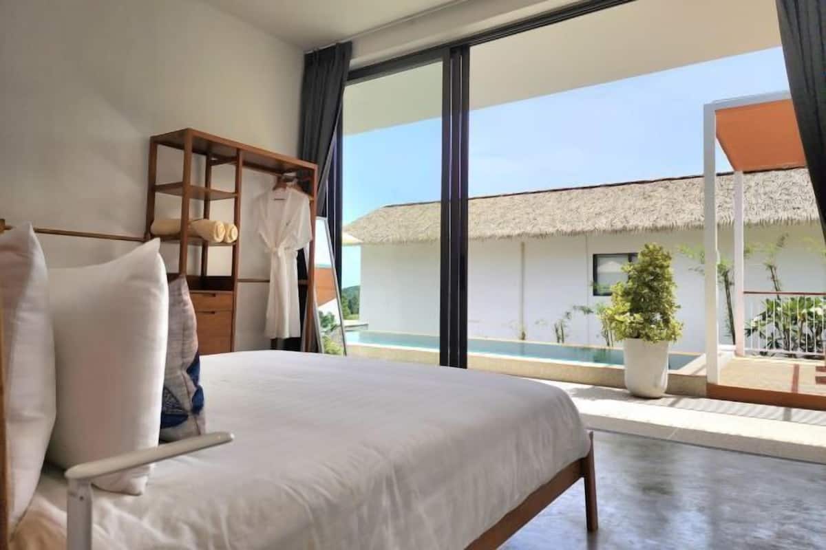 Minibar, két bảo mật tại phòng, trang trí khác biệt