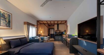 The Lamp Boutique House