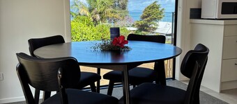 Newly built self-contained auxiliary unit in awesome Thornton Bay