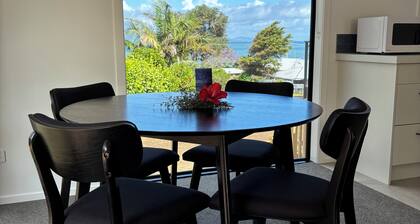 Newly built self-contained auxiliary unit in awesome Thornton Bay
