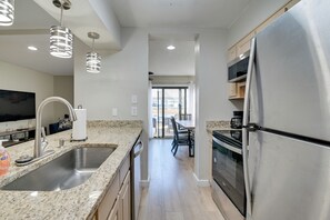 Apartment (2 Bedrooms) | Interior - Walk to Beach + Pier: Myrtle Beach Getaway w/ Deck (Myrtle Beach)