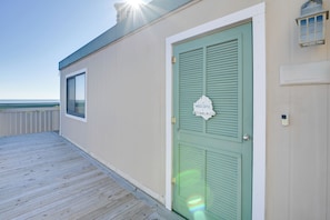 Apartment (2 Bedrooms) | Interior - Walk to Beach + Pier: Myrtle Beach Getaway w/ Deck (Myrtle Beach)