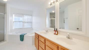 Nhà (3 Bedrooms) | Nội thất