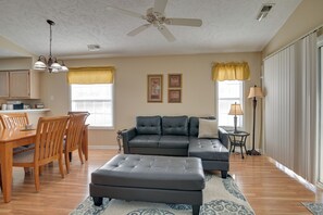 Apartment (2 Bedrooms) | Interior - 4 Mi to Beach: Golf Getaway at River Oaks Resort! (Myrtle Beach)