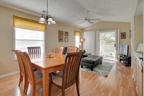Apartment (2 Bedrooms) | Interior - 4 Mi to Beach: Golf Getaway at River Oaks Resort! (Myrtle Beach)