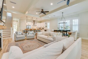 House (4 Bedrooms) | Interior
