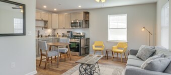Louisville Charm Near the Derby: Apt w/ Yard!