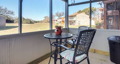 Hill Country Townhome: Close to Parks & Hiking