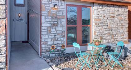 Hill Country Townhome: Close to Parks & Hiking