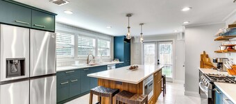 Fenced Yard: Lakeland Home Adjacent to Golf Course
