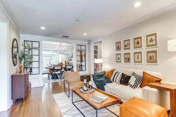 House (4 Bedrooms) | Interior