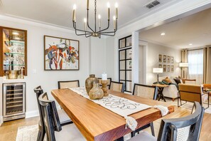 House (4 Bedrooms) | Interior