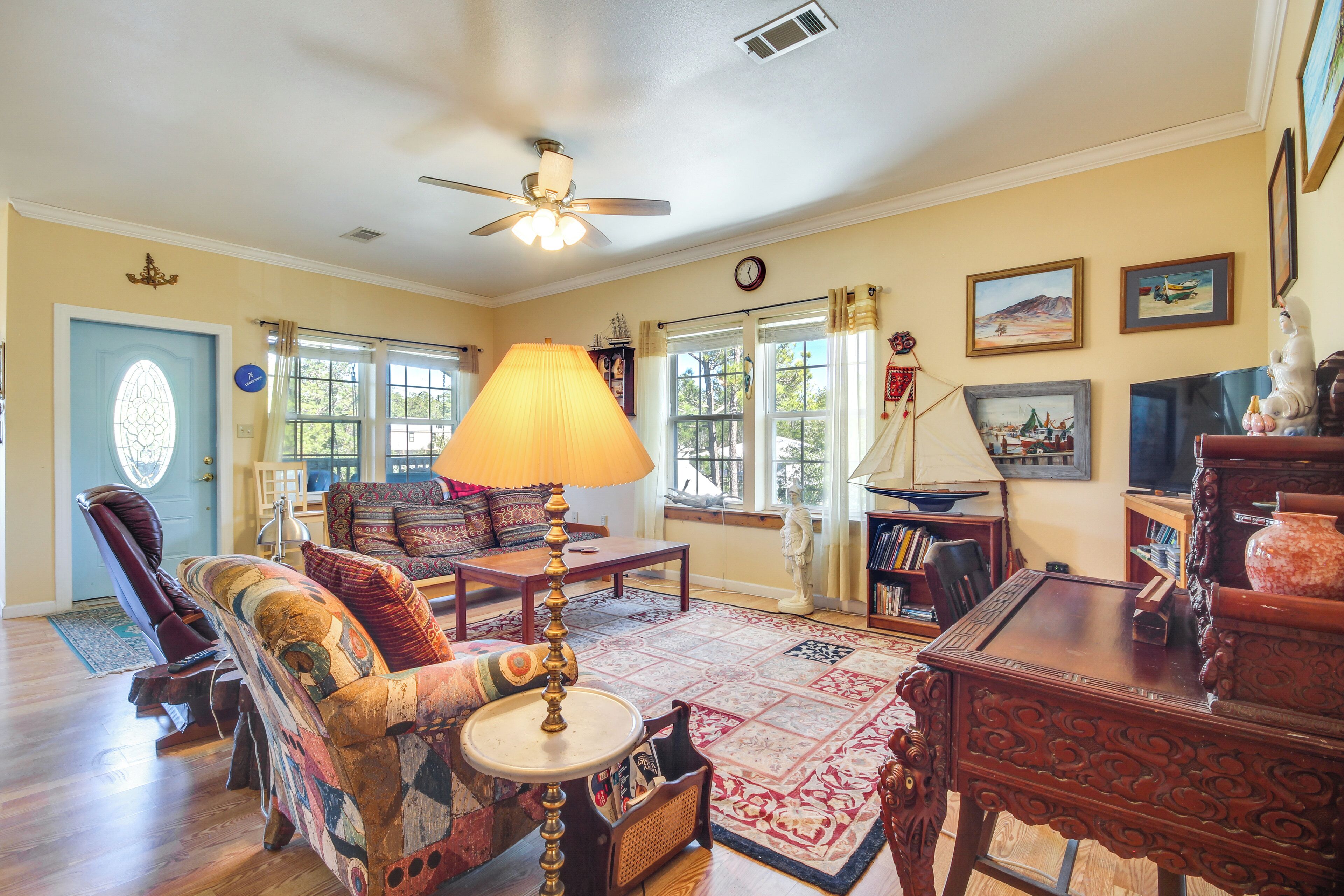 House (2 Bedrooms) | Interior