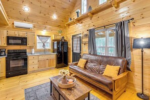 House (1 Bedroom) | Interior