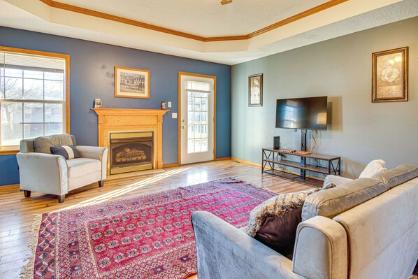 TV - Cozy Retreat w/ Backyard in Mountain Home! (Mountain Home)