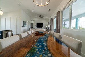 تناول الطعام