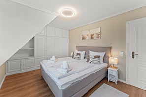 3 bedrooms, in-room safe, iron/ironing board, travel crib - Ferienhüs Keitumliebe  (Sylt-Ost)