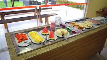 餐飲