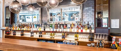 Bar (in der Unterkunft)