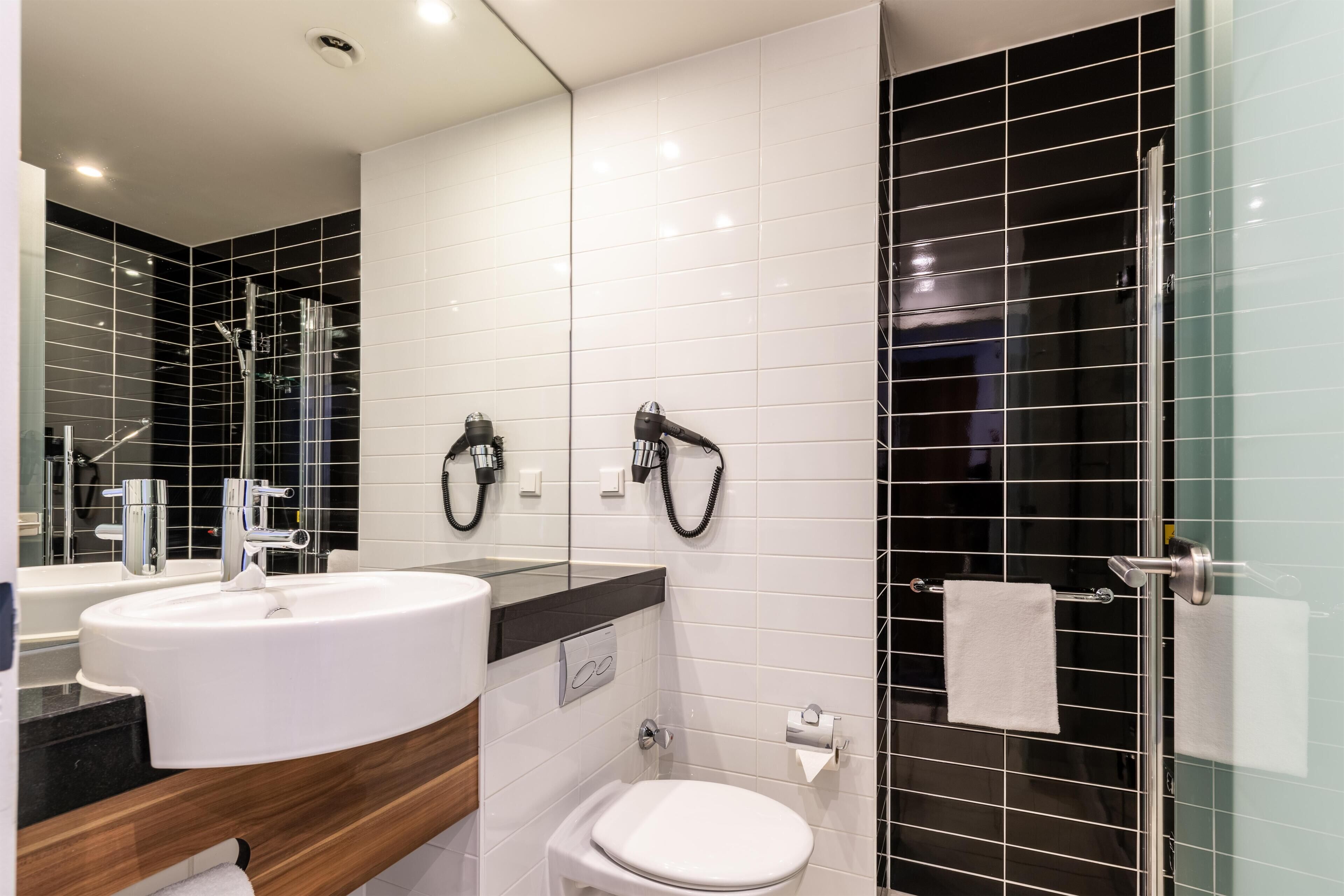 Photo - Premier Inn Frankfurt City Centre