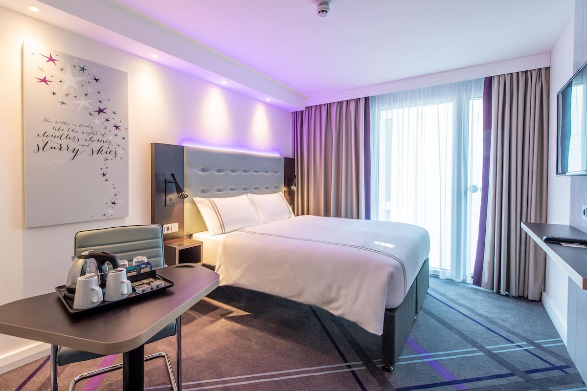 Standard Double Room | Soundproofing, free WiFi