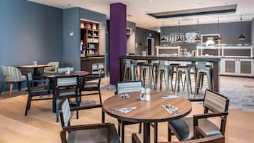 Daily buffet breakfast (EUR 17.9 per person)
