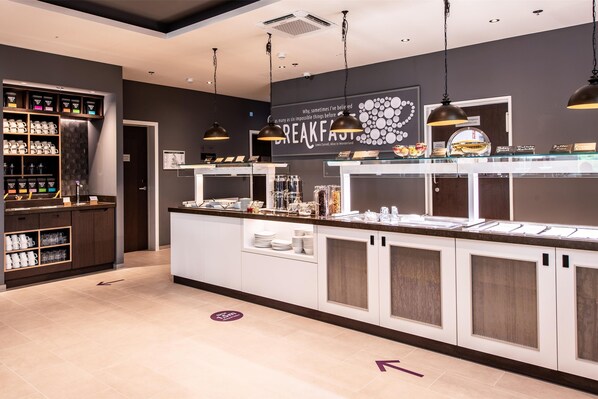Daily buffet breakfast (EUR 17.9 per person)
