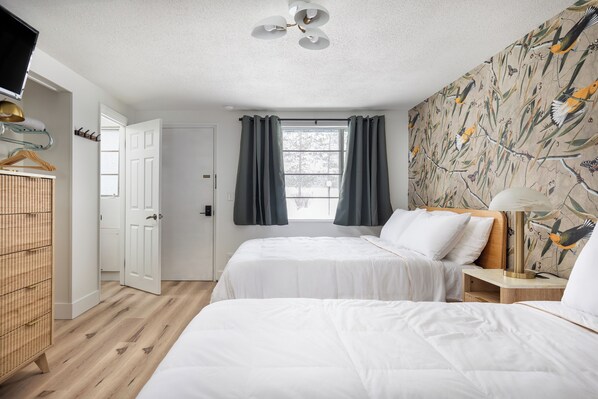 Comfort Room, 2 Queen Beds, Microwave, Ground Floor