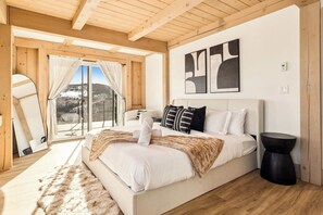 4 Schlafzimmer, Bügeleisen/Bügelbrett, Reisekinderbett, WLAN