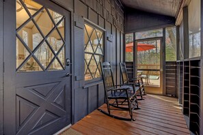 Cabin, 2 Bedrooms | Interior