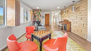 House, 3 Bedrooms | Interior