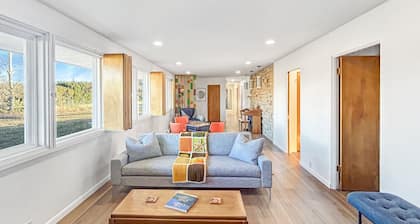 Retro Retreat A 60's Time Capsule 3 Bedroom Home