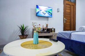1 bedroom, iron/ironing board, free WiFi
