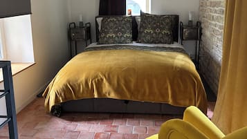 1 chambre, lit parapluie, draps fournis