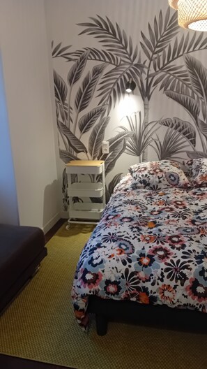 1 chambre, fer et planche à repasser, Wi-Fi, draps fournis