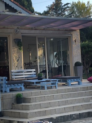 Exterior detail - Cassis seasonal rental House with pool and garden (Cassis)