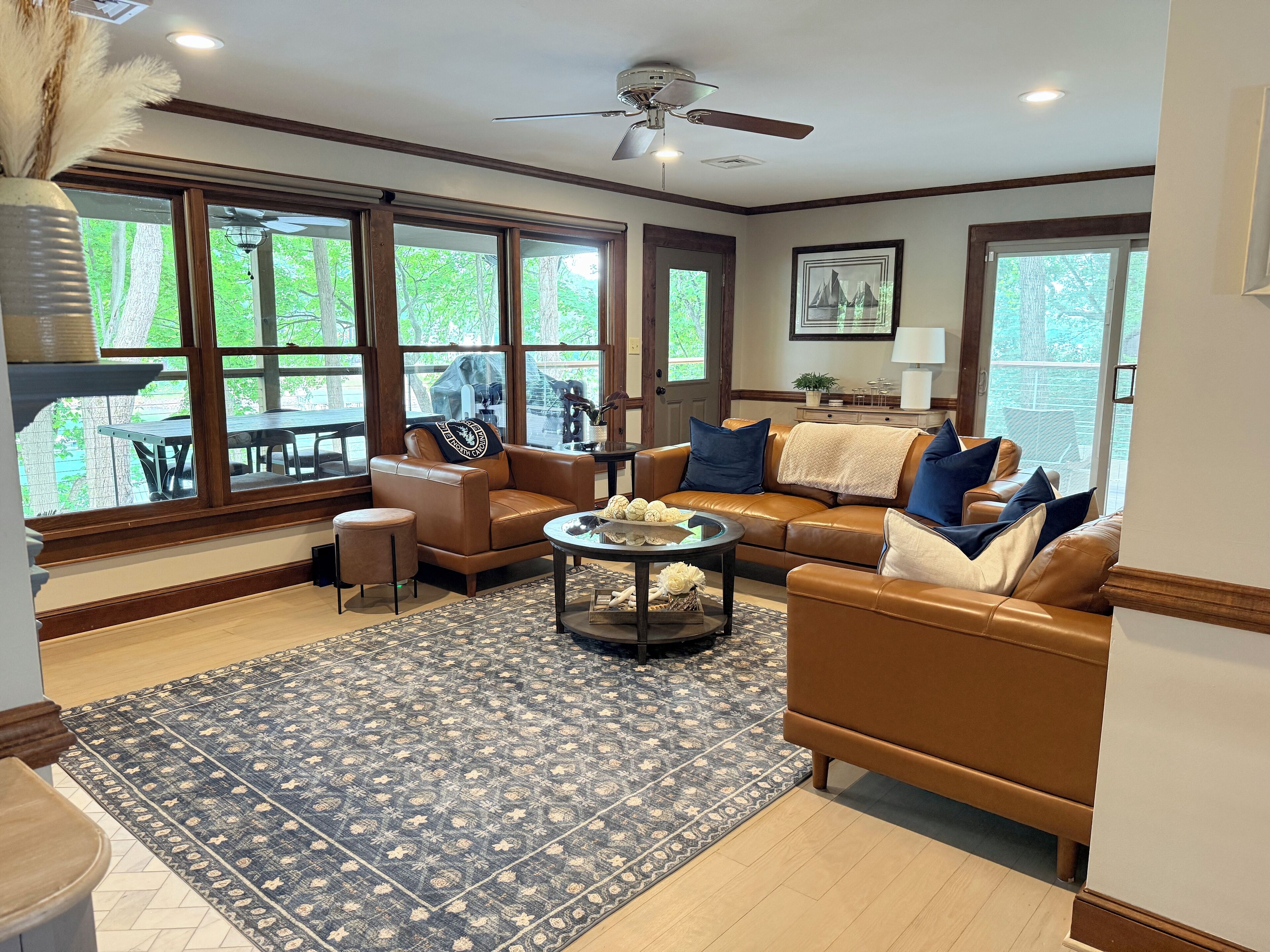 Smart TV, fireplace, video games