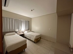 مساحة عمل للكمبيوتر المحمول وواي فاي مجانًا