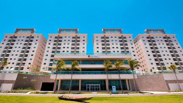 واجهة المنشأة