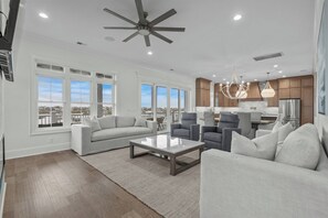 スマートテレビ、卓球台