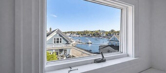 Painter's Perch: Rocky Neck