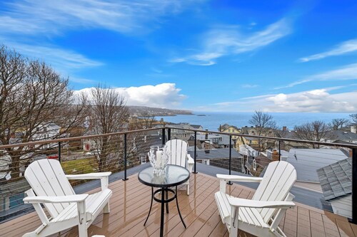 Portside at Front Beach: Downtown Rockport