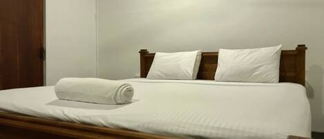 1 غرفة نوم ومكواة/لوح كي وواي فاي وملاءات أسرّة