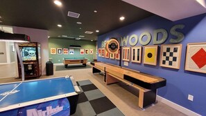 Spielezimmer