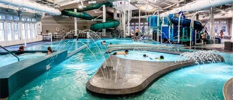 Piscine couverte, piscine extérieure